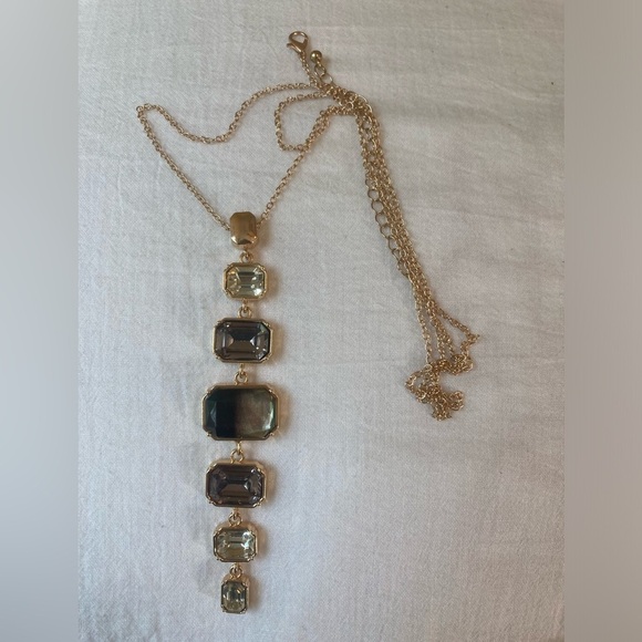 Jewelry - Jeweled Linear Pendant Necklace‎